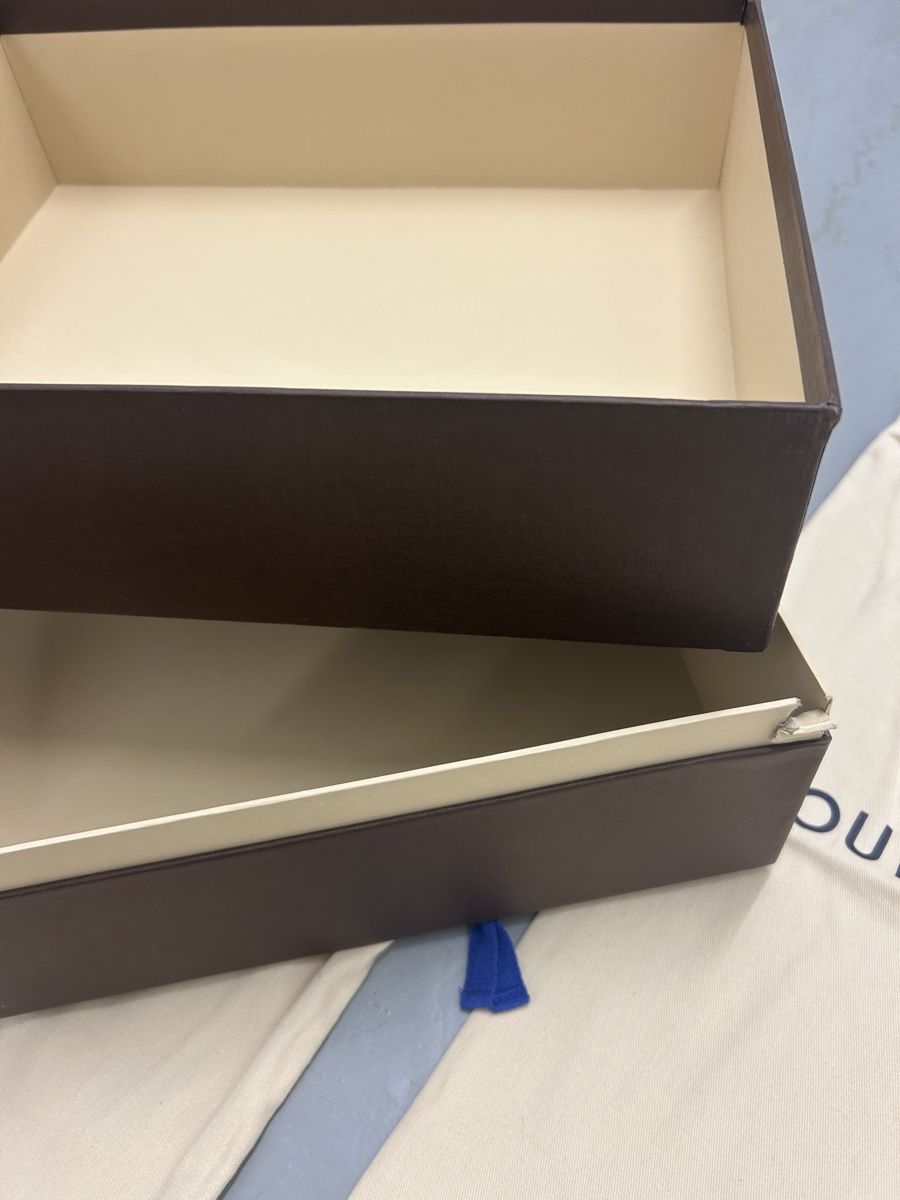 Louis Vuitton Sacs: Louis Vuitton div. Staubbeutel & grosse Box – D'occasion à Bern par floorball_zoro 2