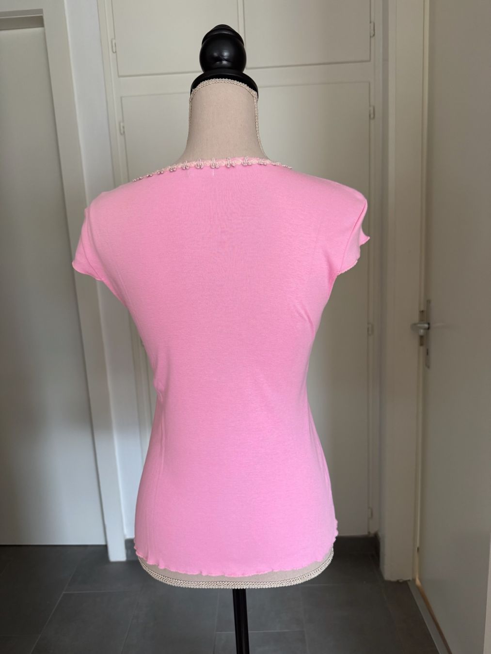 Benetton T-shirt: Benetton - Top - L – Usato da Sion venduto da accroshoes 2