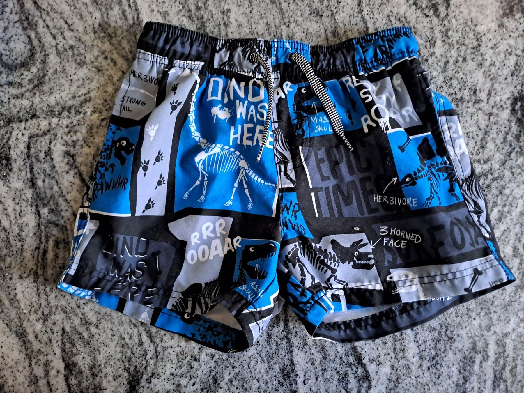Costumi da bagno: Badehose H&M Grösse 98/104 – Usato da Rickenbach LU venduto da bishiida 3
