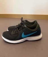 Nike Revolution 4 EU unisex Sneakers