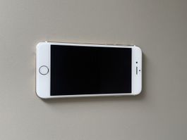 Apple iPhone 6 Gold / Sehr gutem Zustand