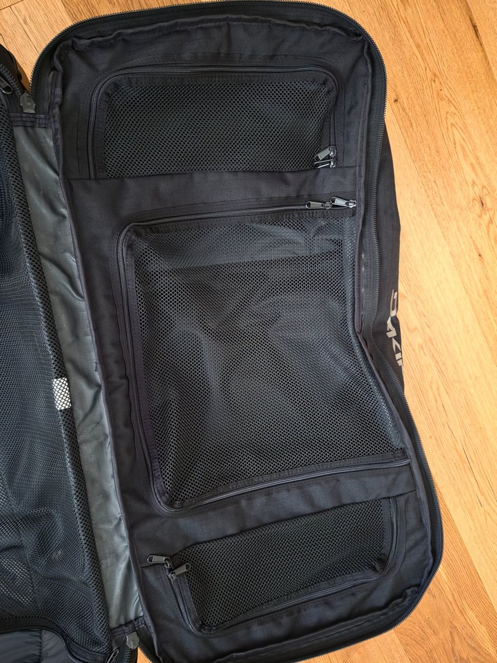 Dakine Reisekoffer: Dakine Splitroller 100l – Gebraucht aus Affoltern am Albis von Thomyb 3