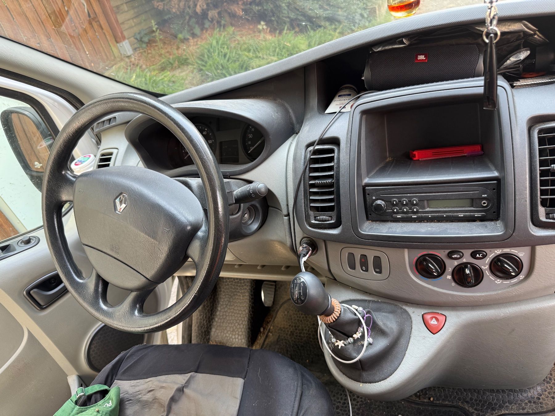 Renault Véhicules utilitaires: Renault Trafic – D'occasion à Sonterswil par Ester.martinez 4