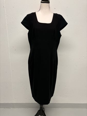 Elegantes Jaeger Kleid Grösse 40 Schwarz Etuikleid