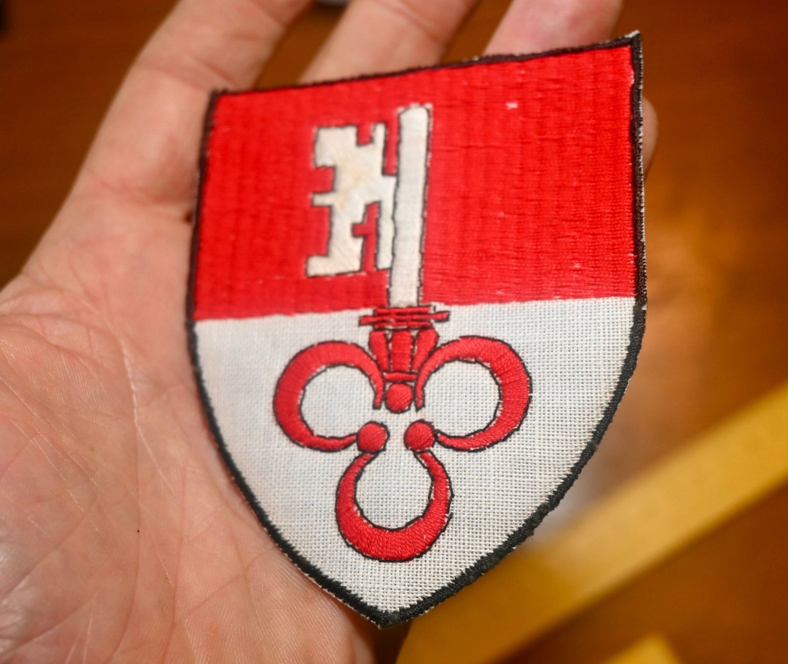 Swiss Placchette & Badge: WAPPEN Obwalden PATCH badge AUFNÄHER – Usato da Pfaffhausen venduto da mono_rec