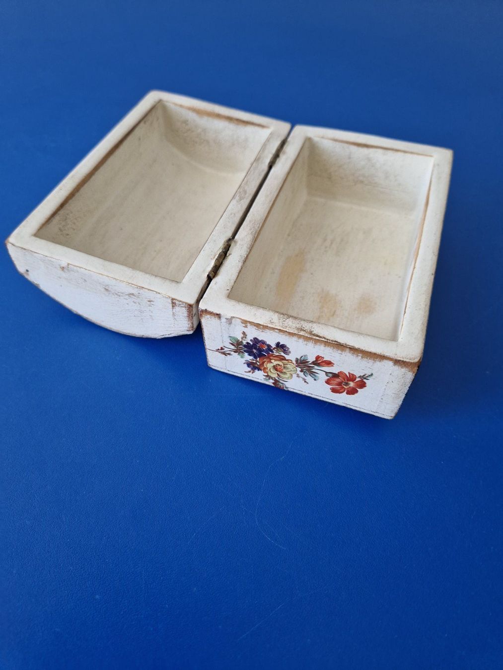 Casse di trasporto: kleine Holzschatulle mit Blumenmuster – Usato da Münchenbuchsee venduto da Aare22 5
