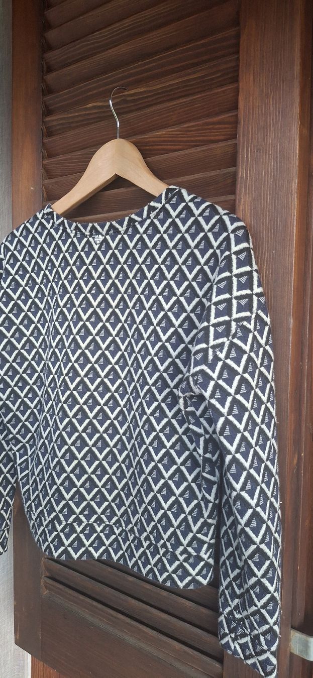 Rich & Royal Pulls & Sweat-shirts: Rich & Royal Pullover geometrisch Muster XS – D'occasion à Brienz BE par mondchatz1 3
