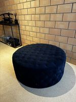 Grosser Poufhocker Dunkelblau Samt