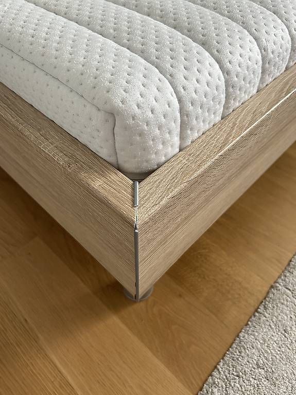 Lits: Lit 200cm x 120cm – D'occasion à Chavannes-Renens par mis_f6hm 3