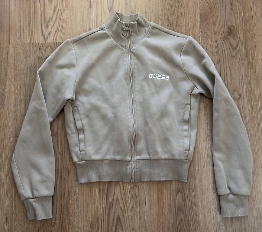 Anzüge, Sport- & Funktionsanzüge: GUESS TRAININGSANZUG SET XS – Gebraucht aus Amriswil von deli20 2