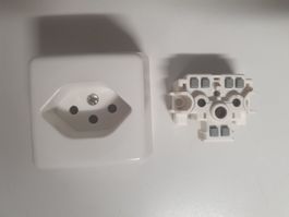 AP Steckdose T13 Weiss Standard