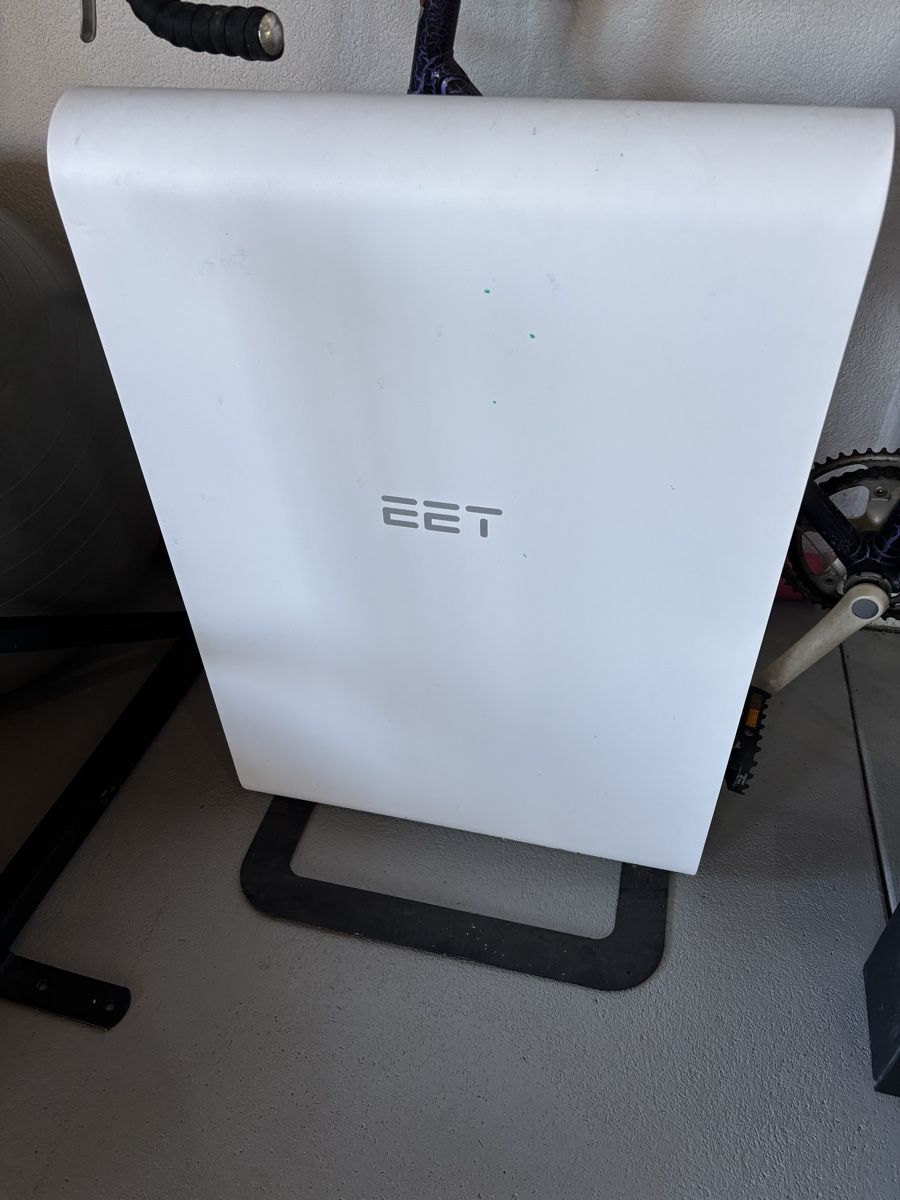 Dispositivi a energia solare: EET SolMate inkl. 5 Solarpanelen 100W – Usato da Hindelbank venduto da MRoeth1