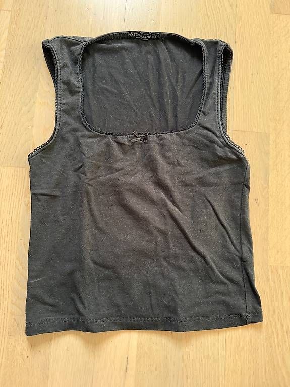 Stradivarius Tops: Schwarzes Stradivarius Top – Neu (gemäss Beschreibung) aus Arlesheim von dan_vv9f