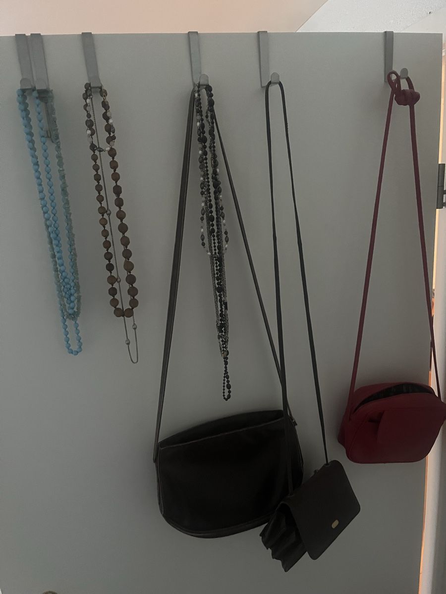 Borse da donna: Damenhandtaschen und Modeschmuck gebraucht – Usato da Zufikon venduto da gia_ld5b