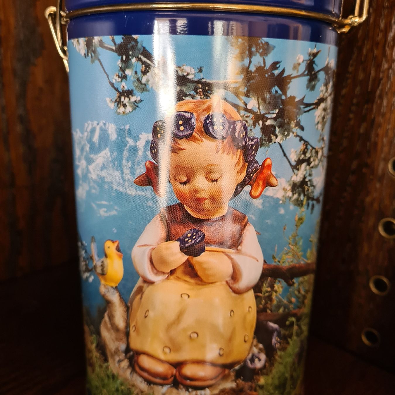 Tutte le decorazioni: M.J.Hummel Blechdose, Sammlerdose – Usato da Eschlikon TG venduto da zuzanka80 4