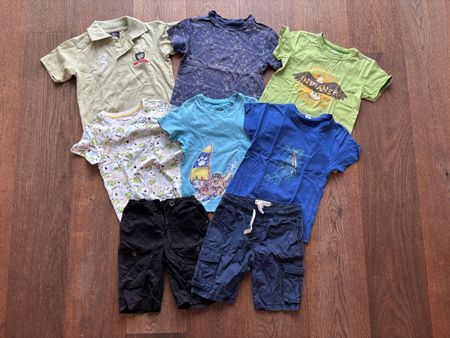T-Shirts und Kurzhosen Kleiderpaket Grösse 116