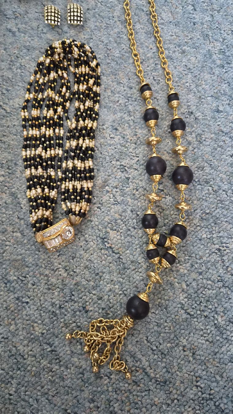 Sonstiger Schmuck: Vintage Schmuck Lot Sammlung  – Gebraucht aus Kölliken von Upcycling-by-Mc-TAM 2