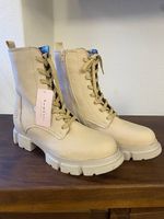 Weisse Lederstiefel Bugatti Grösse 41
