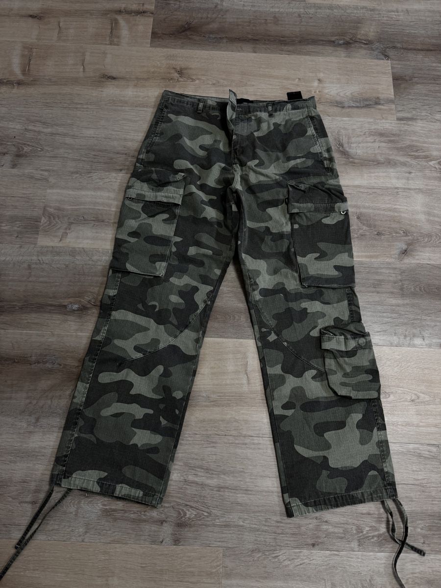 Live Fast Die Young Pantaloni: LFDY Camouflage Cargo Hose – Nuovo (secondo la descrizione) da Belp venduto da mae_c8n7