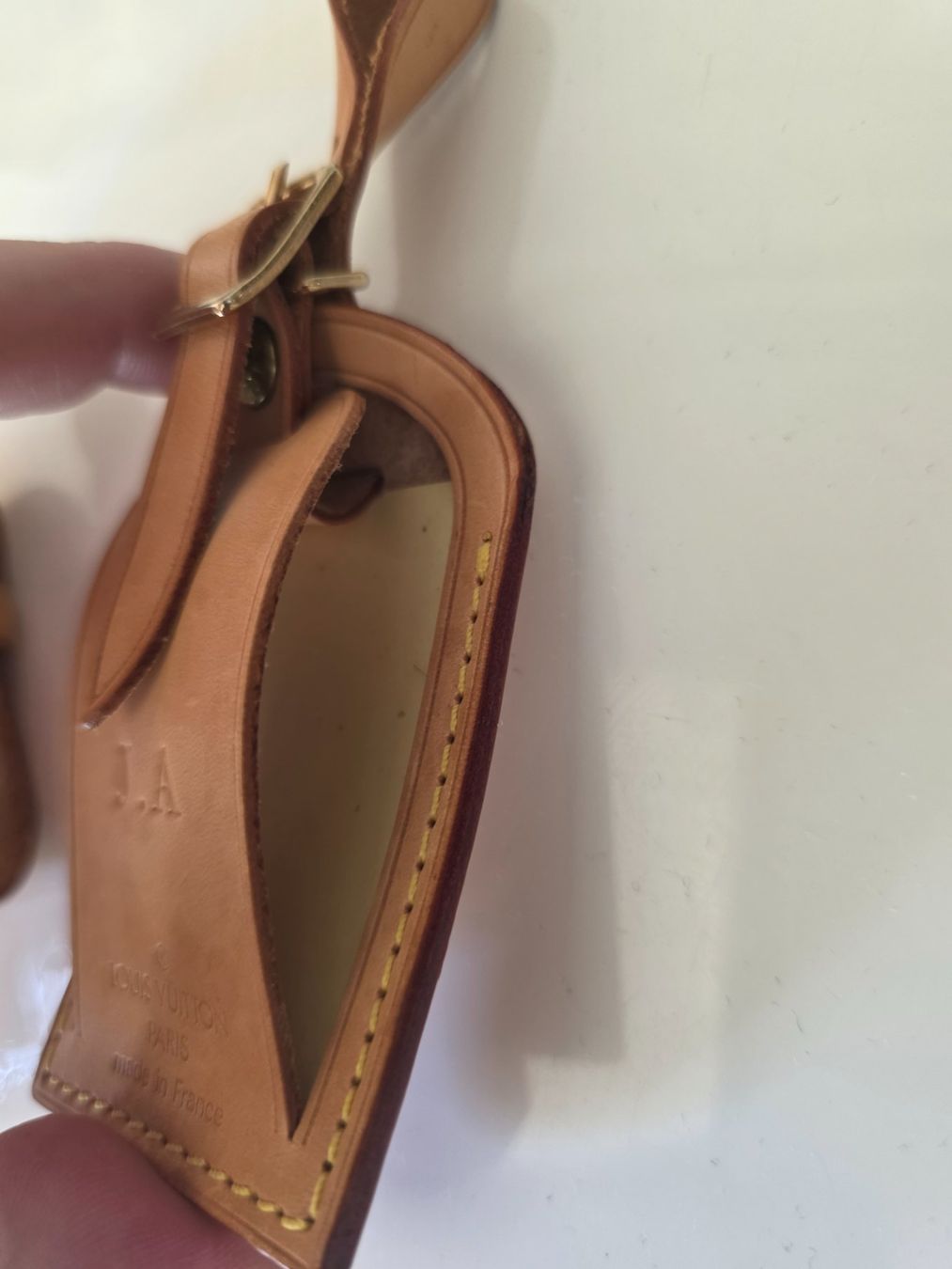 Louis Vuitton Borse: Louis Vuitton leder Tag Anhänger 100% Original – Usato da Binningen venduto da lieblingsstyle 2