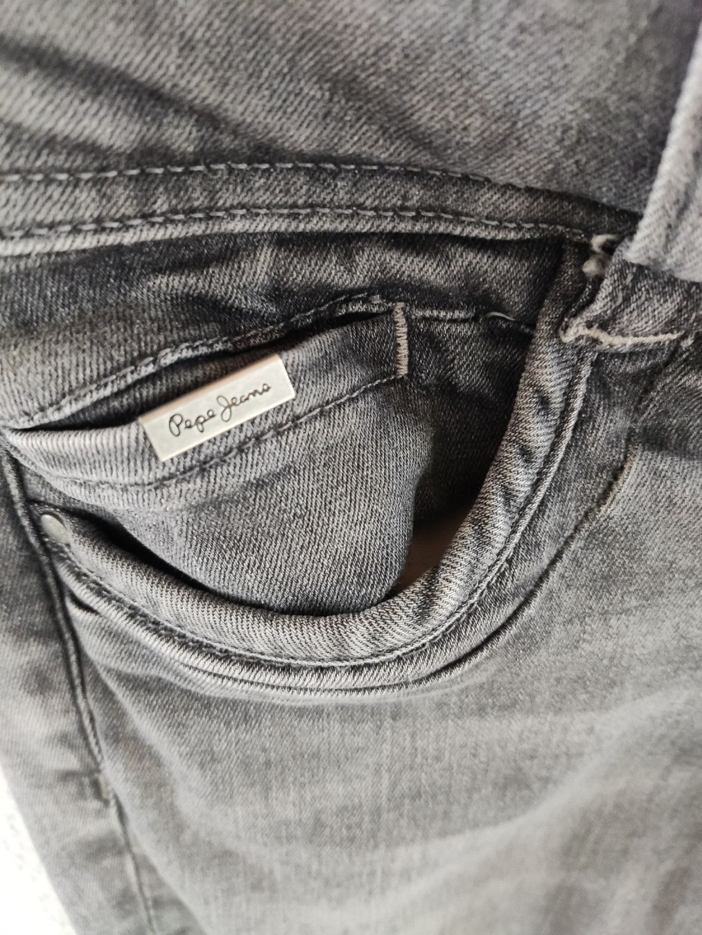 Pepe Jeans Jeans: pepe jeans venus gr. 27/30 – Gebraucht aus Mörschwil von nemo1975 2