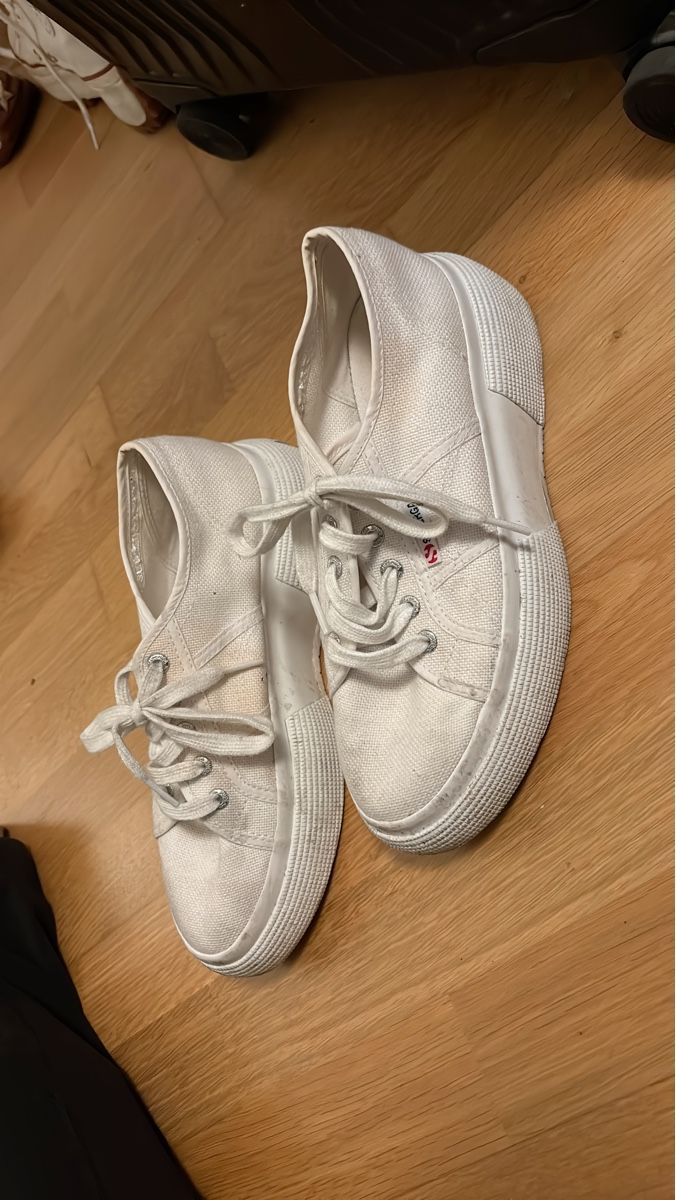Superga Scarpe da uomo: Superga Schuhe mit hoher Sohle, Gr. 38 – Usato da Bern venduto da jasmin_mmm
