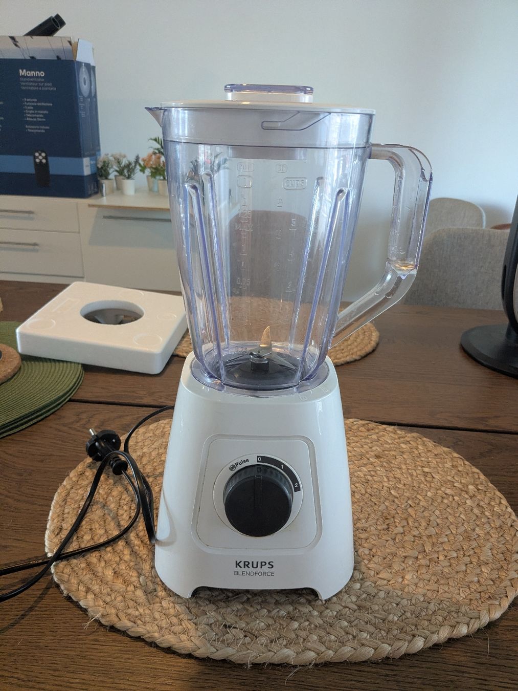 Krups Elettrodomestici da cucina: Krups Blendforce Standmixer KB4201Weiss – Usato da Zürich venduto da Zmille 3