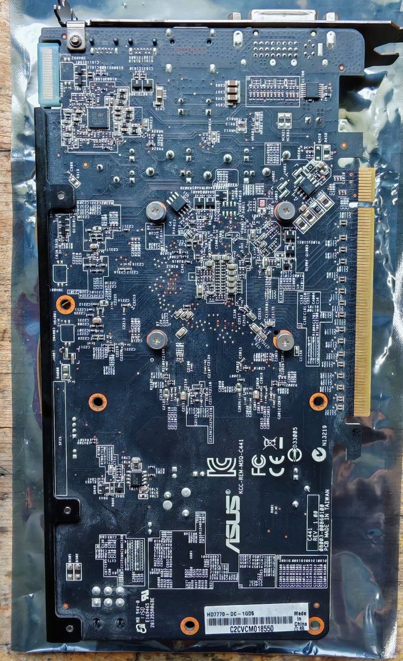 Asus Cartes graphiques: ASUS HD7770-DC-1GD5 Grafikkarte – D'occasion à Volketswil par Breiti37 1