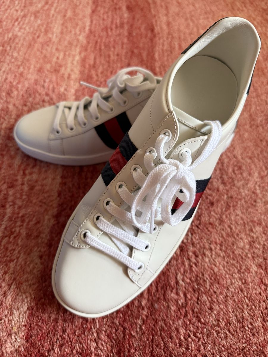 Gucci Scarpe da donna: Gucci Ace Damen-Sneaker Grösse 39 – Nuovo (secondo la descrizione) da Oberwil (Dägerlen) venduto da Banana578