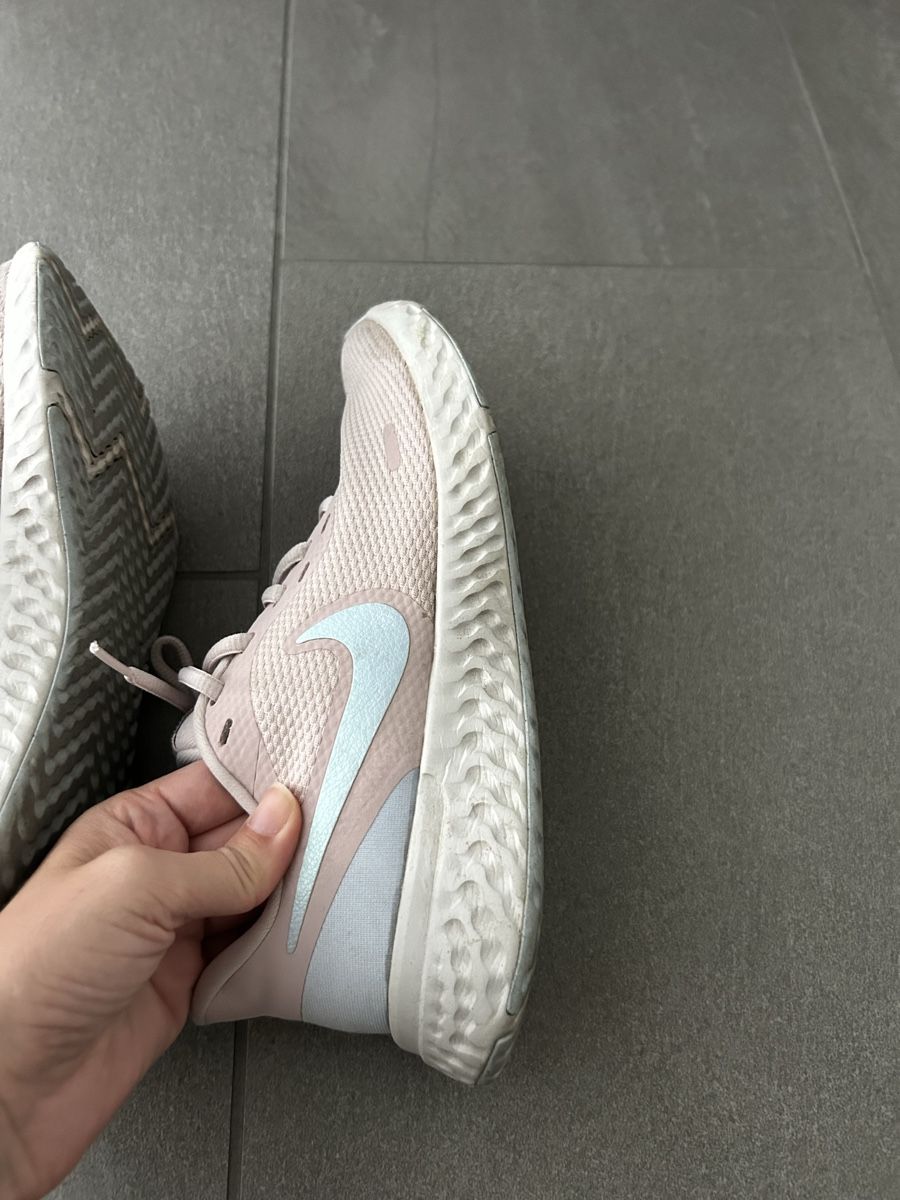 Nike Damenschuhe: Nike Sportschuhe 39 – Gebraucht aus Zürich von cos_b629 4