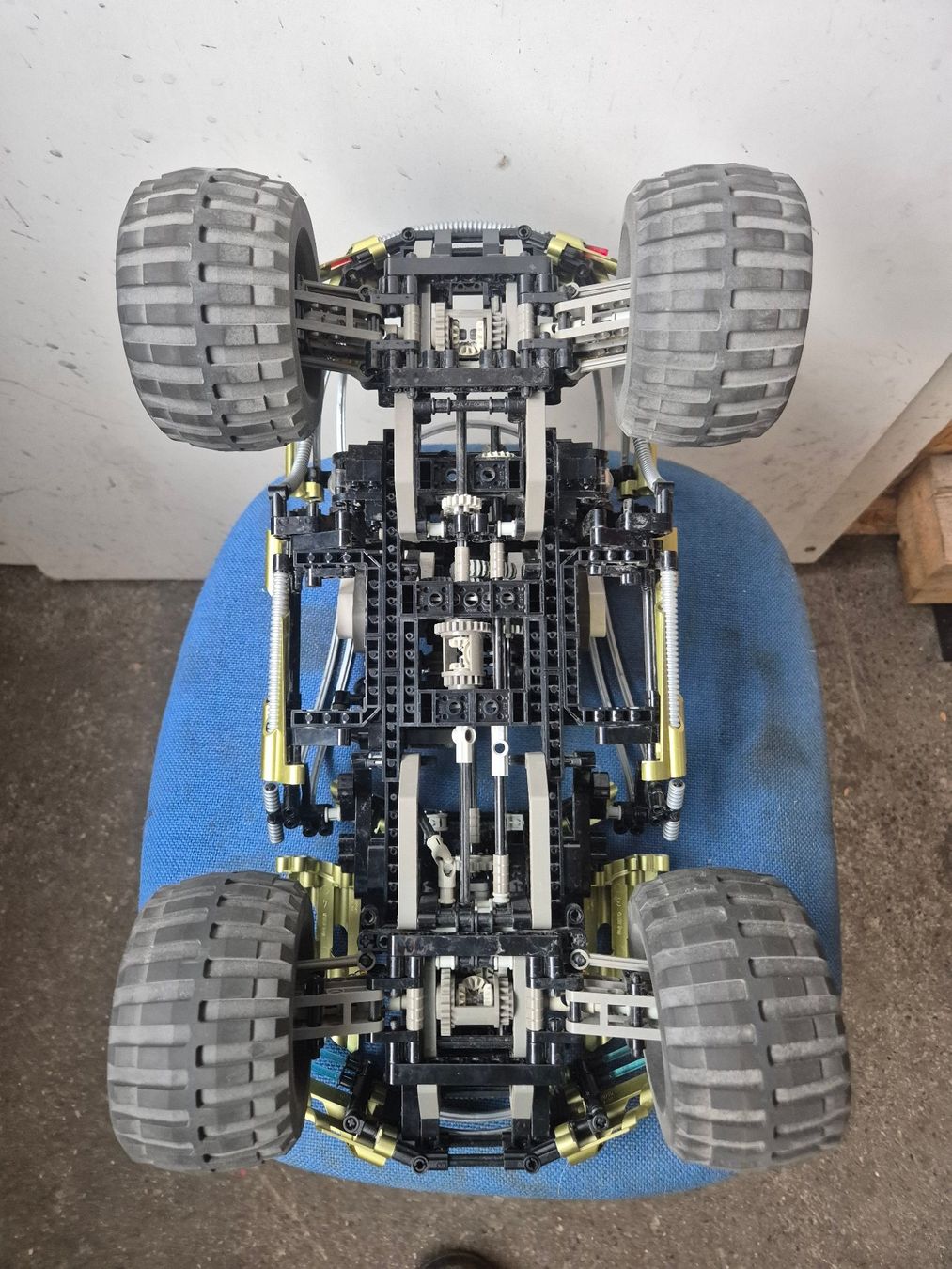 Lego Kit di costruzioni: Lego 4 x 4  Off Roader – Usato da Gossau SG venduto da Aeromax 6