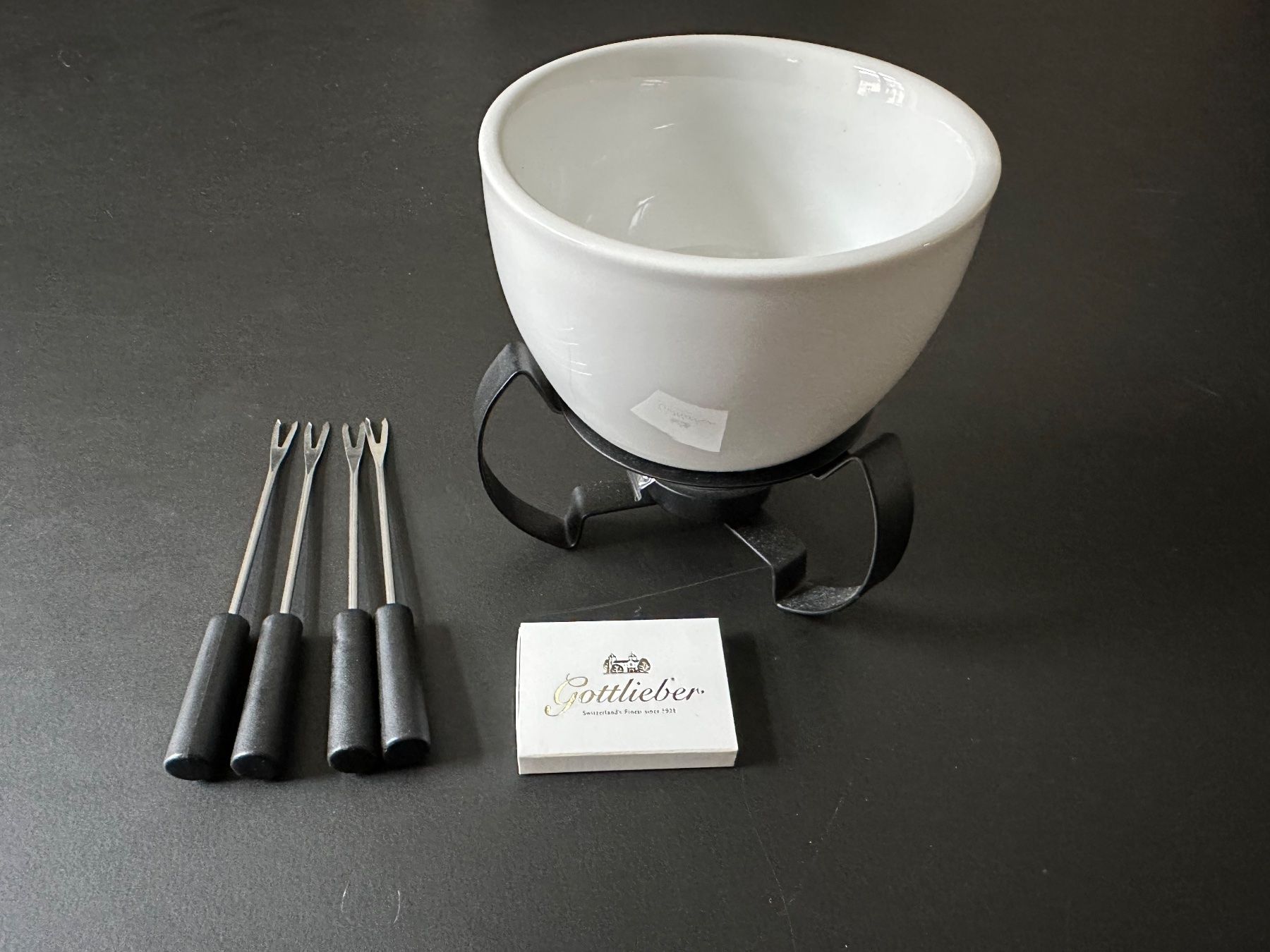 Set di piatti: Schoggifondue Set Gottlieber – Nuovo (secondo la descrizione) da Luzern venduto da mughetto13