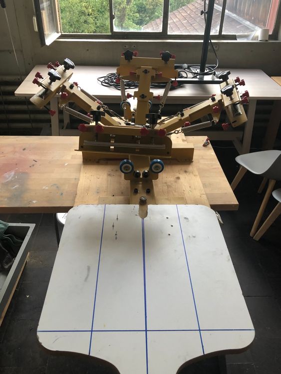 SIEBDRUCKMASCHINE FÜR 4-FARB DRUCK MIT 2 PLATTEN (Gebraucht) in Rütihof ...