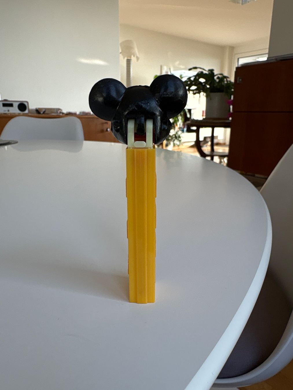 Pez Statuette: PEZ Mickey Mouse, No Feet, 3.4 Stem, Made in Austria, Mint – Usato da Zürich venduto da Turbotoys 2