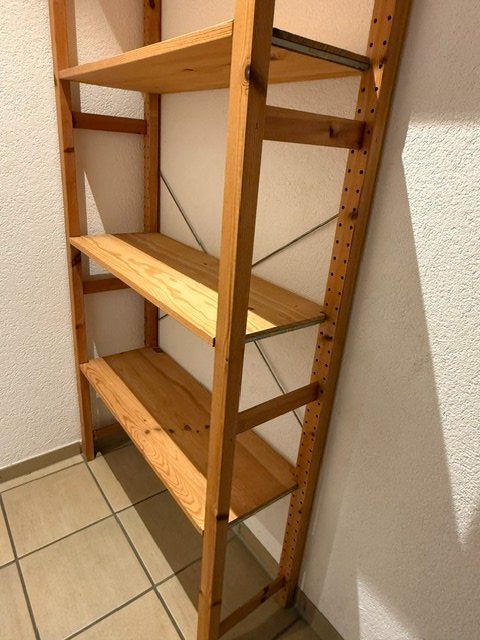 Scaffali: Holzregal mit 4 Fächern – Usato da Untersiggenthal venduto da emmipower 2