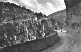 Route du Val d’Anniviers dans la gorge des Pontis (VS)
