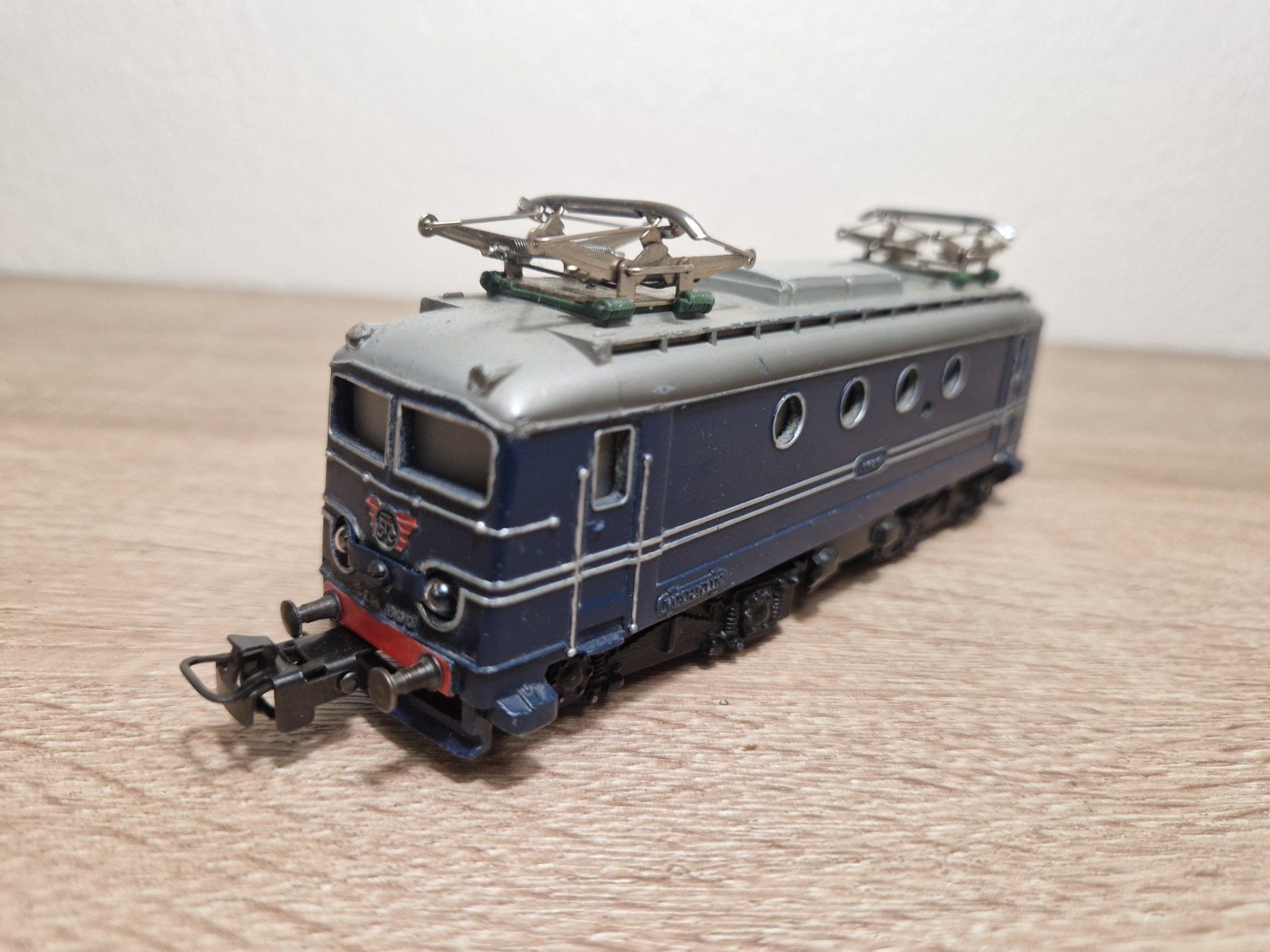 Märklin Modellini di ferrovie: Märklin E-Lok SEH 800 NS H0 (P) – Usato da St-Aubin-Sauges venduto da Lo_Go 2