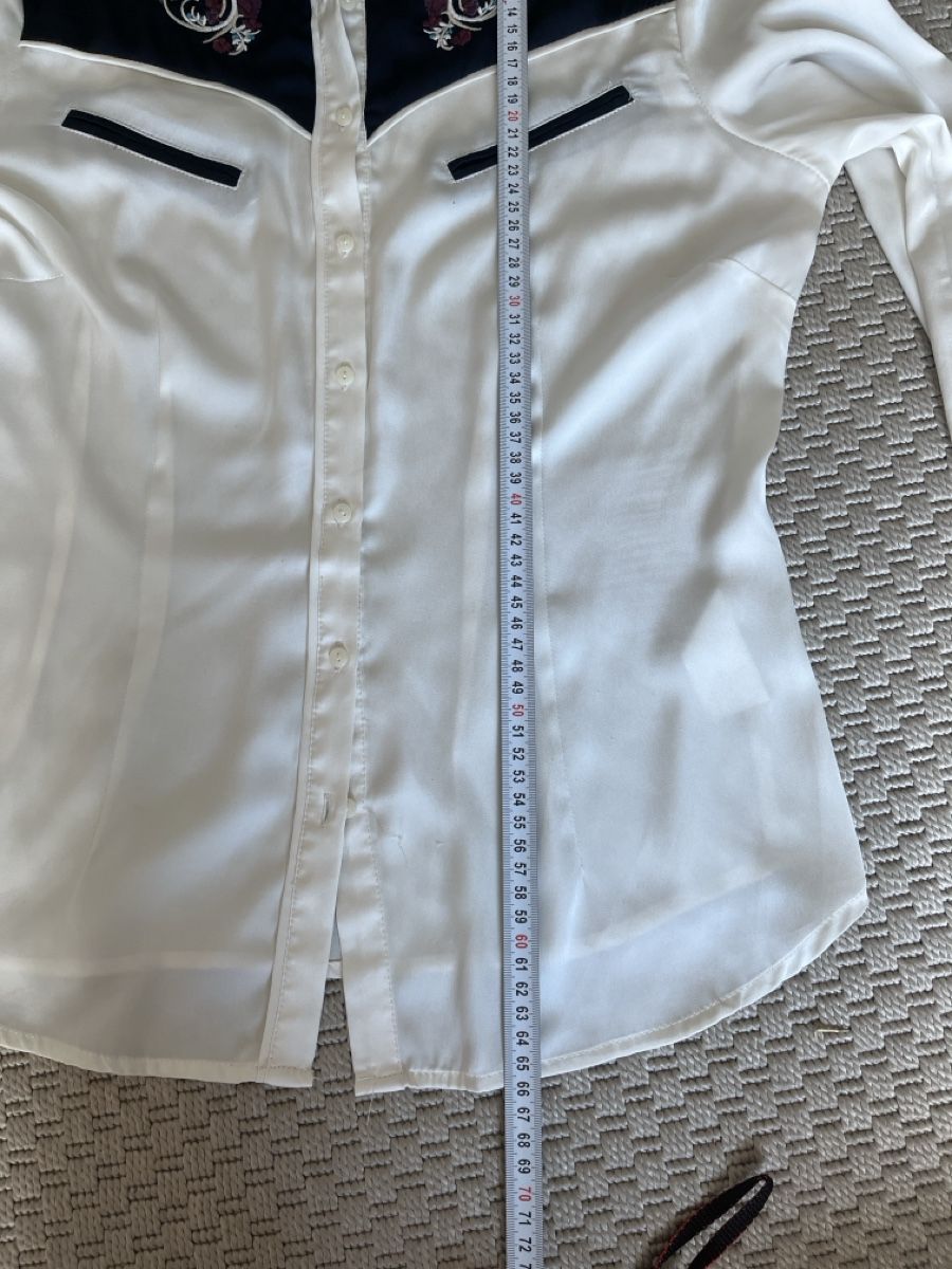 Chemisiers: Bluse AP, weiss mit Stickereien, 40 – D'occasion à Solothurn par Bobesch08 7