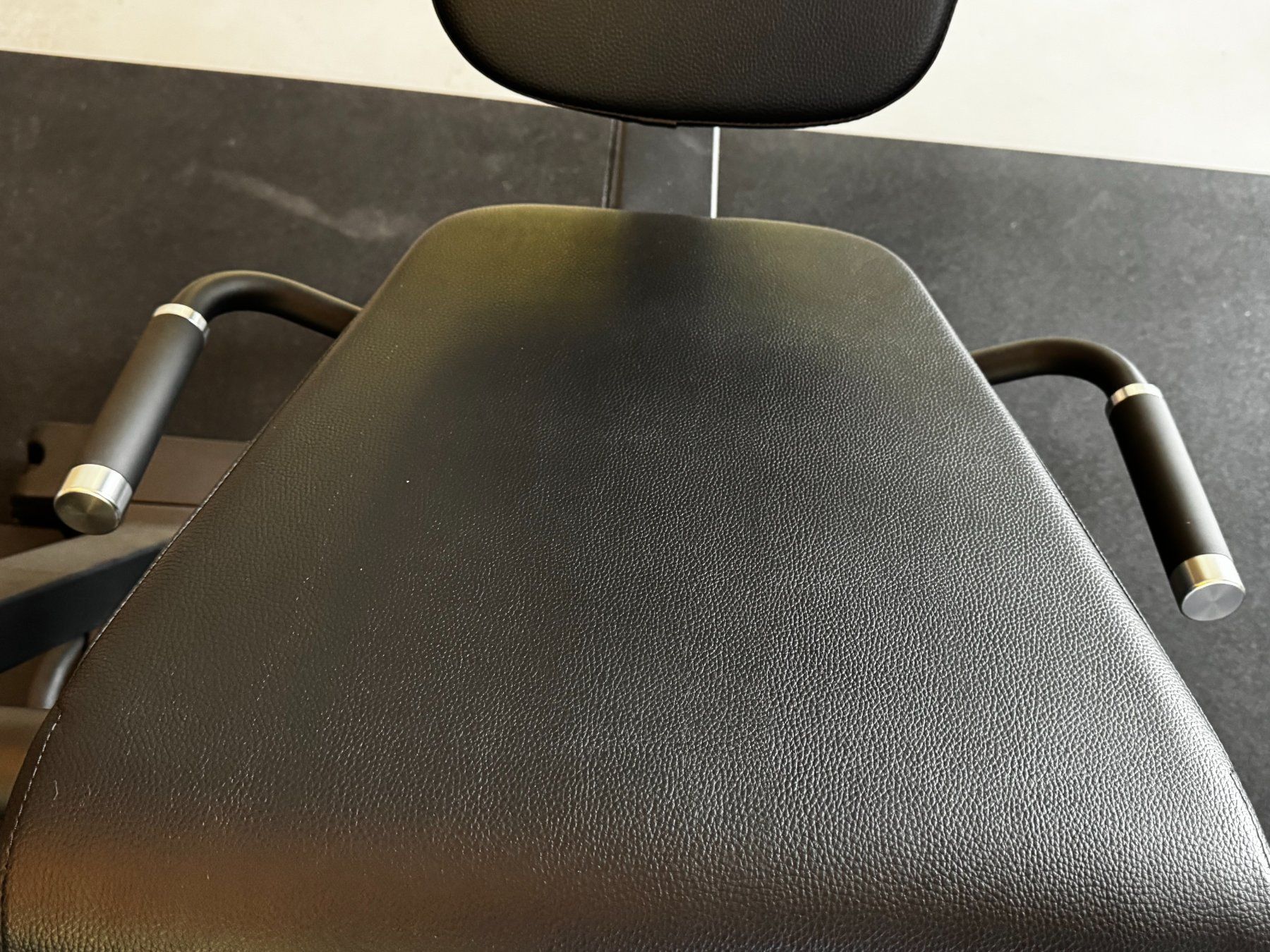 Hometrainer: Kraftgerät "Leg Extention" Oberschenkel - Beinstrecker – Neu (gemäss Beschreibung) aus Rüti ZH von HawaiiLove 7