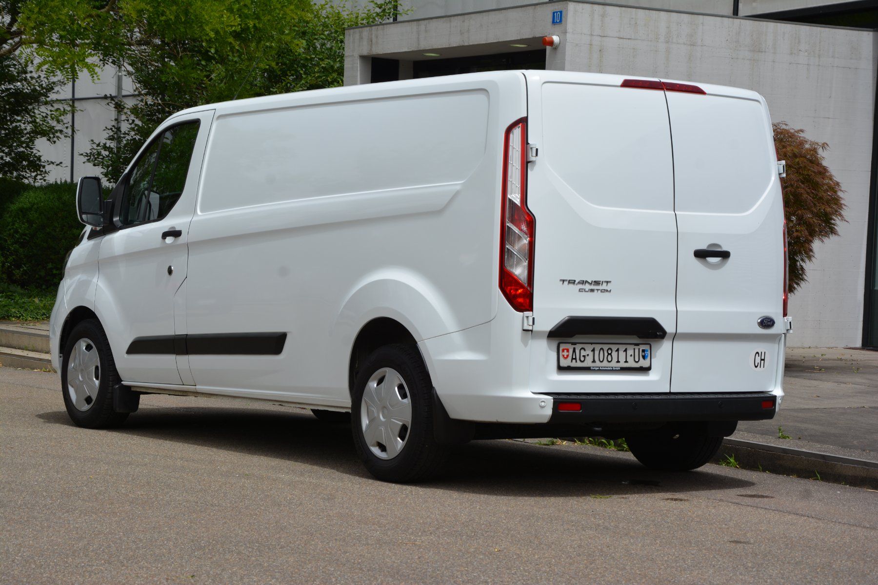 Ford Veicoli commerciali: FORD Transit Custom Van 300 L2H1 Trend A – Usato da Oberkulm venduto da Curiger-Automobile 2