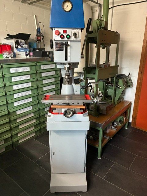 Flott Bohrmaschinen: Bohrmaschine Flott – Gebraucht aus Lauperswil von Nep1