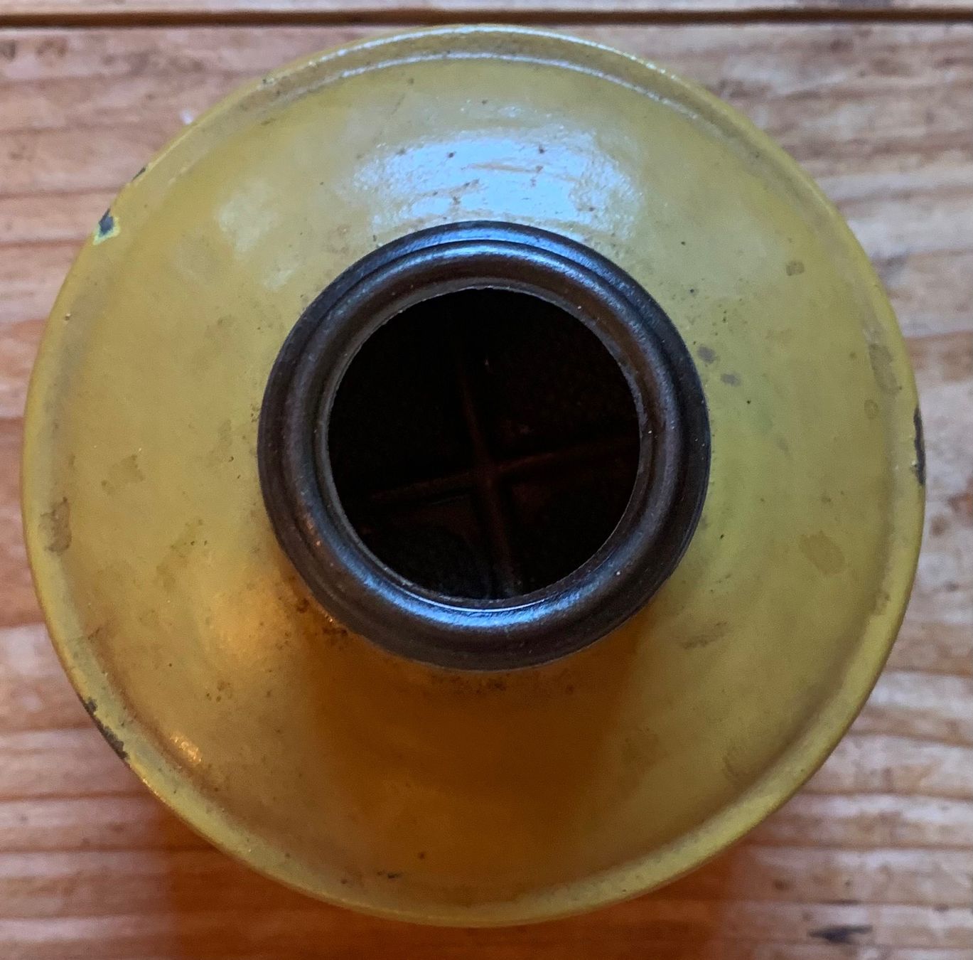 Visage & Oreilles: Gasmaskenfilter für schweflige Säure – D'occasion à Goldingen par Bergler012 1