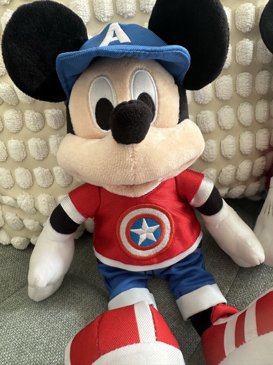 Marvel Statuette: Disney Marvel Mickey Mouse, Disney Hotel New York – Usato da Zürich venduto da yvonne.knoblauch 1