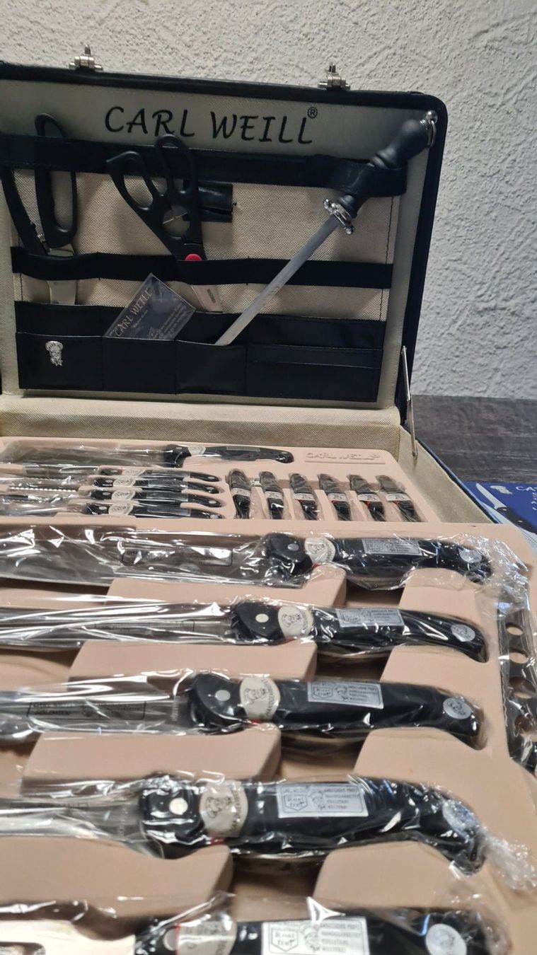 Coltelli: Messer-Set mit Koffer – Nuovo e nell'imballaggio originale da Au SG venduto da fiat27 1