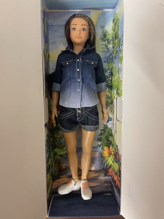 Puppen: 1. Auflage Rarität - Lammily die 1. Barbie im richtigen Mass – Neu und originalverpackt aus Dietikon von Monina 2