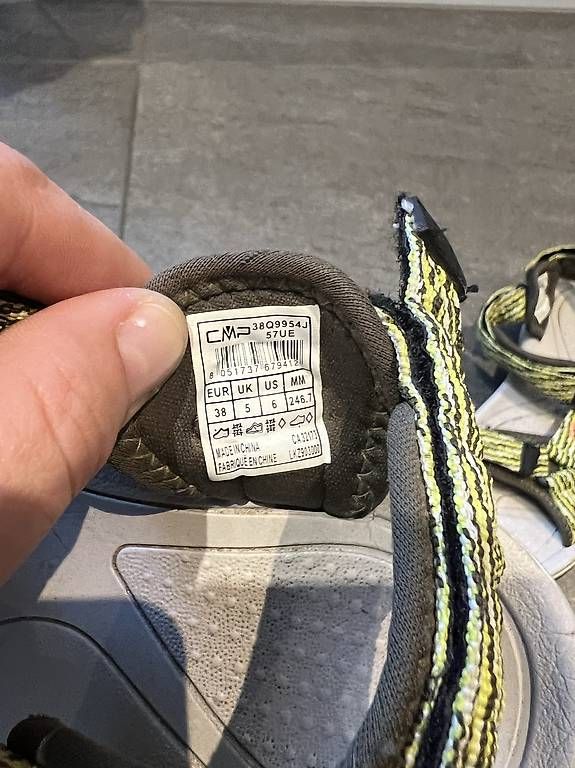 CMP Scarpe da uomo: Sandalen sportlich Grösse 38 CMP – Usato da Bellach venduto da Fschoenbaechler 3