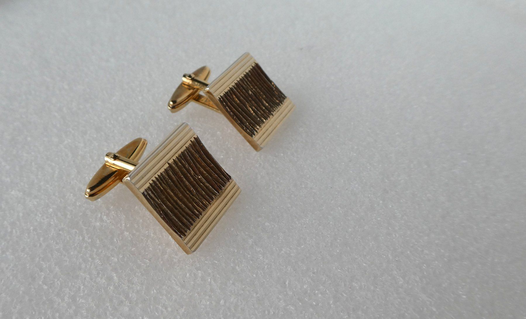 Manschettenknöpfe: Manschettenknöpfe Vintage Goldfarben – Gebraucht aus Frauenfeld von Astra13 3