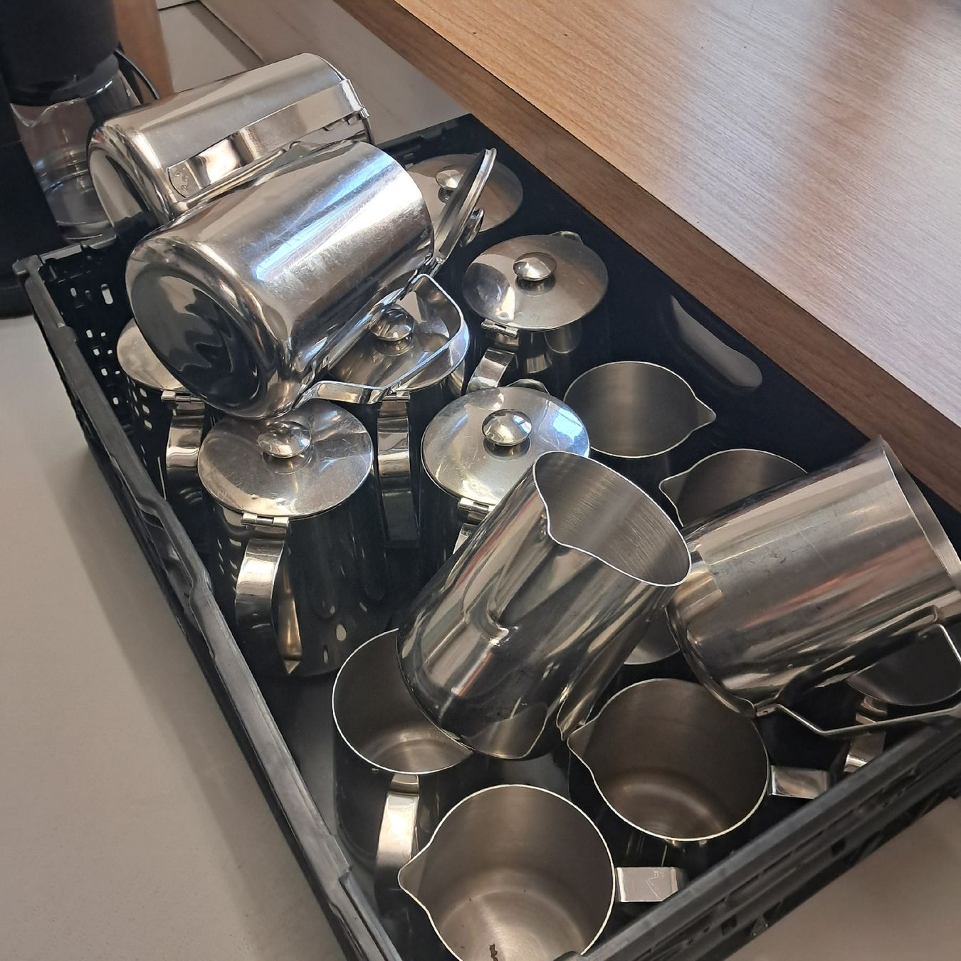 Teiere: Metallkrüge – Usato da Brüttisellen venduto da fludi82 2