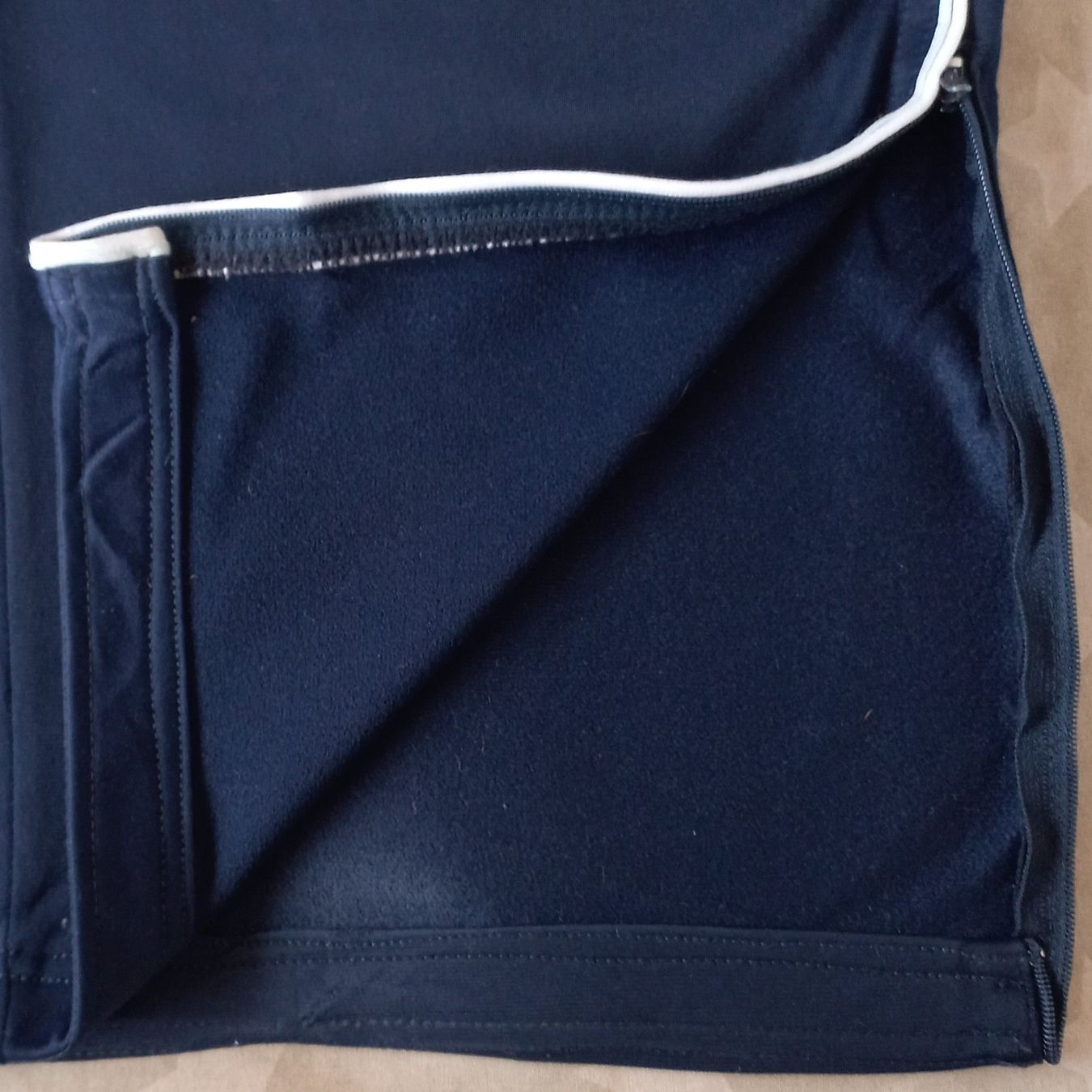 Nike Hosen: Vintage Nike Jogging (L) – Gebraucht aus Chamoson von Sapoloshop 2