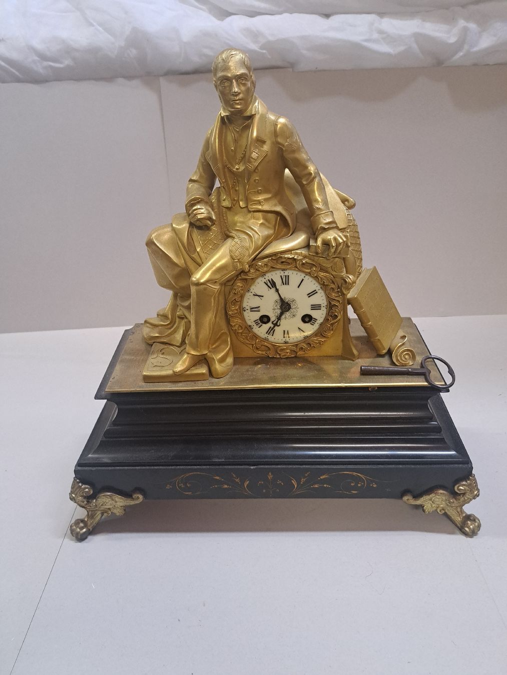 Orologi da terra & Orologi da parete: Antike Kaminuhr "Walter Scott" Messing . – Usato da Grossdietwil venduto da hufi10